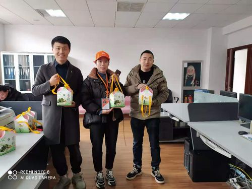 镇邻通乡镇企业一家亲 紫米粽结情谊助力乡镇信息化